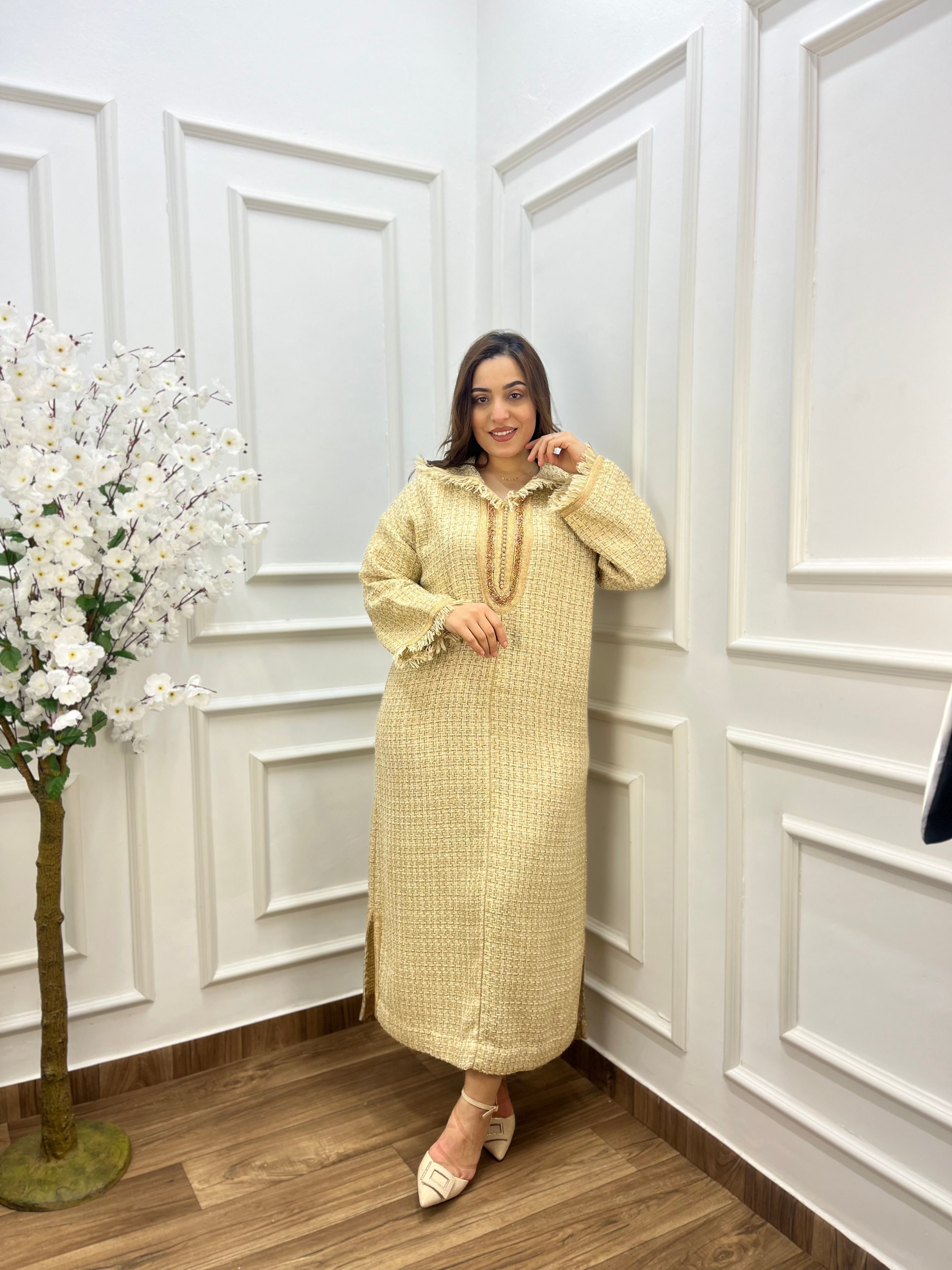 جلابة فاخرة بنقشة كلاسيكية