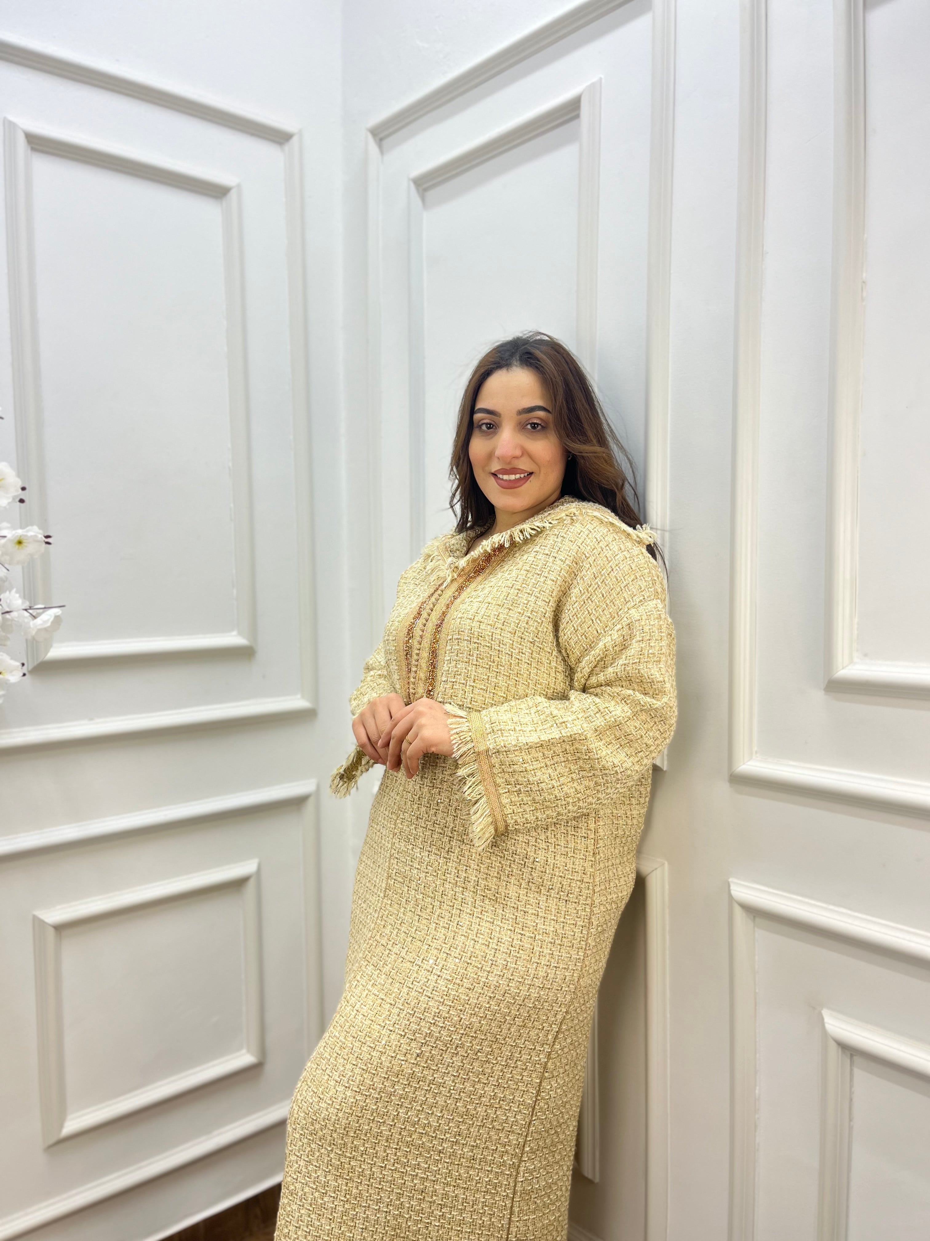 جلابة فاخرة بنقشة كلاسيكية