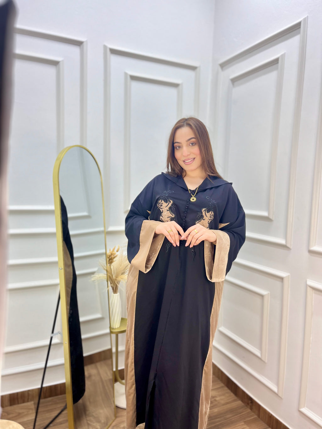 Jalaba Negra Premium – Colección Elegancia